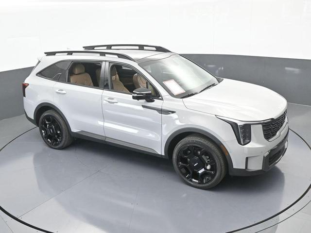 Photo of 2024 Wolf Gray Kia Sorento