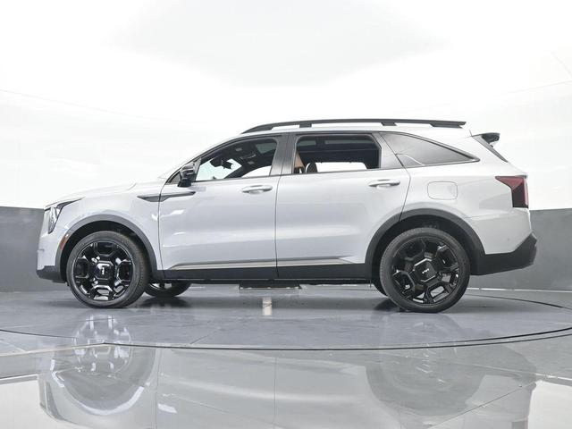 Photo of 2024 Wolf Gray Kia Sorento