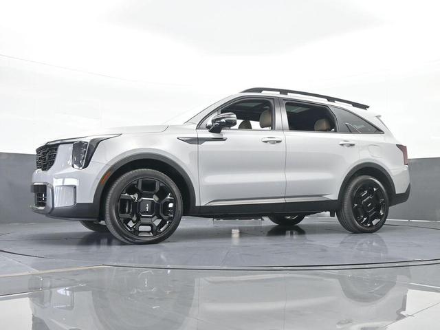 Photo of 2024 Wolf Gray Kia Sorento