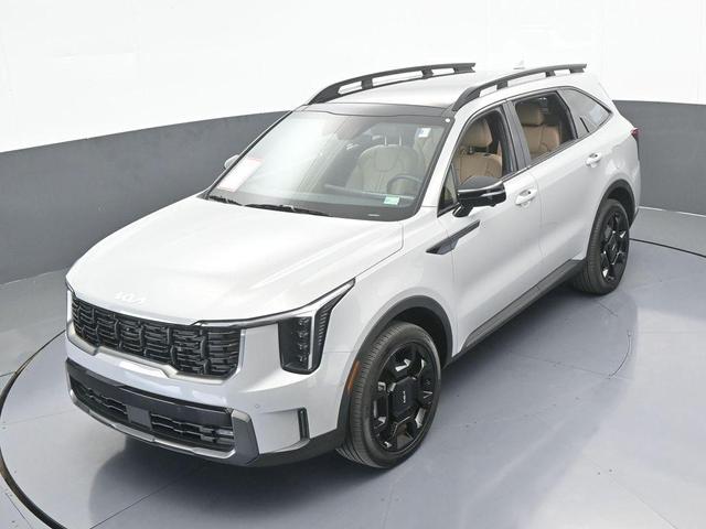Photo of 2024 Wolf Gray Kia Sorento