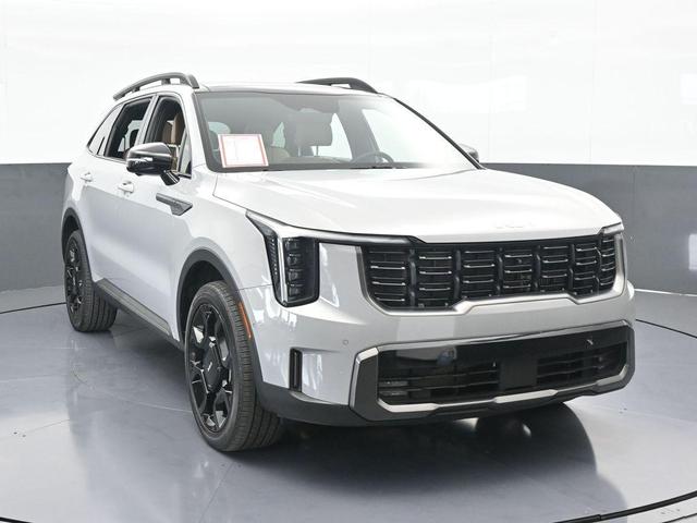 Photo of 2024 Wolf Gray Kia Sorento