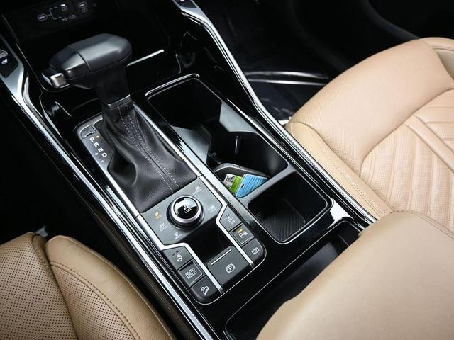 Photo of 2024 Wolf Gray Kia Sorento