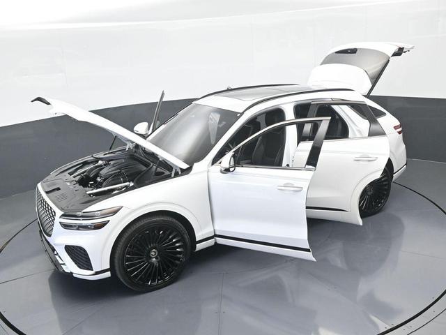 Photo of 2024 Uyuni White Genesis GV70