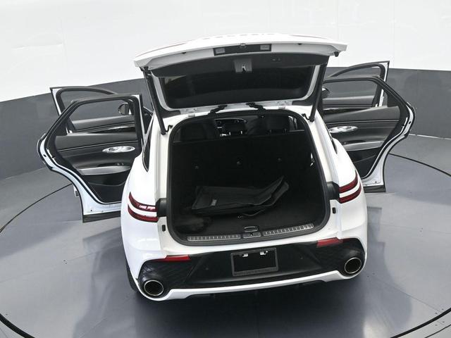 Photo of 2024 Uyuni White Genesis GV70