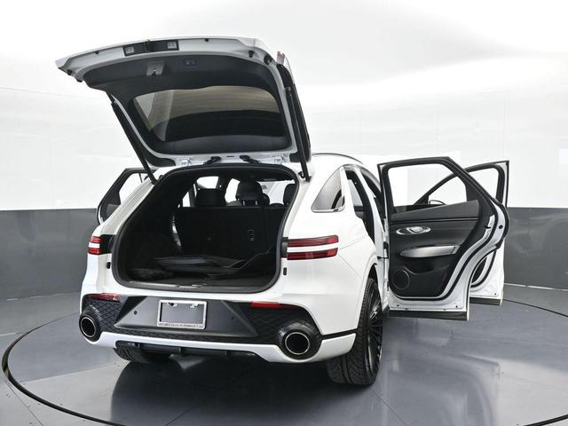 Photo of 2024 Uyuni White Genesis GV70