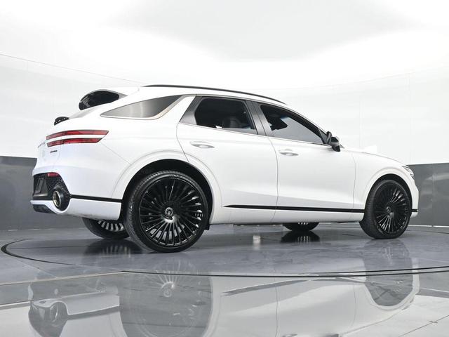 Photo of 2024 Uyuni White Genesis GV70