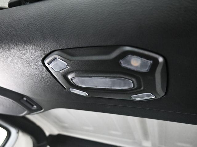 Photo of 2022 Bright White Clearcoat Jeep Gladiator