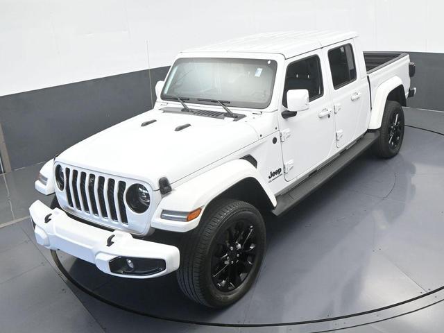 Photo of 2022 Bright White Clearcoat Jeep Gladiator