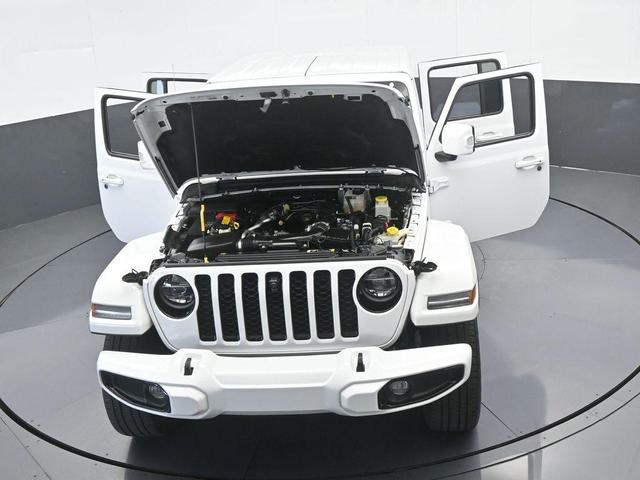 Photo of 2022 Bright White Clearcoat Jeep Gladiator