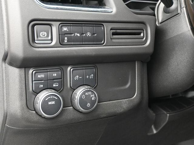 Photo of 2023 Summit White Chevrolet Suburban
