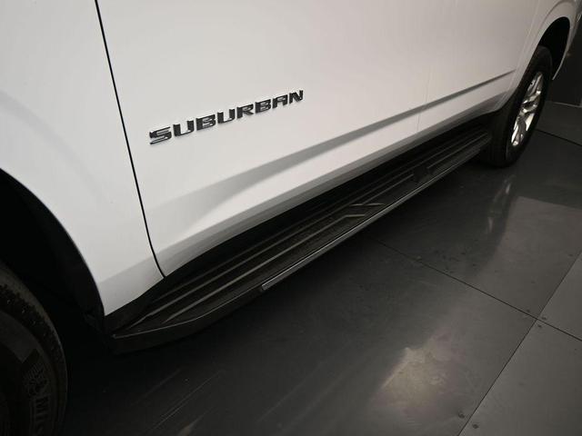 Photo of 2023 Summit White Chevrolet Suburban