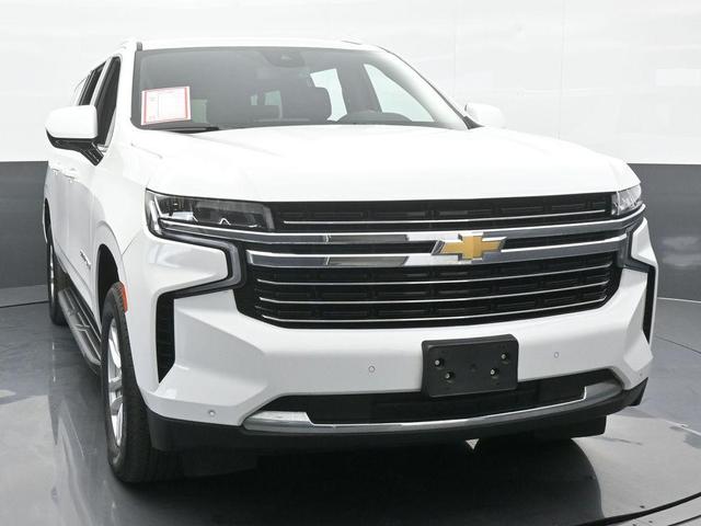 Photo of 2023 Summit White Chevrolet Suburban