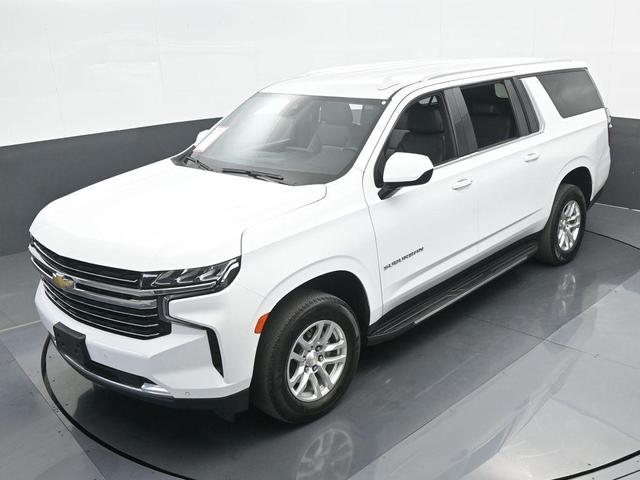 Photo of 2023 Summit White Chevrolet Suburban