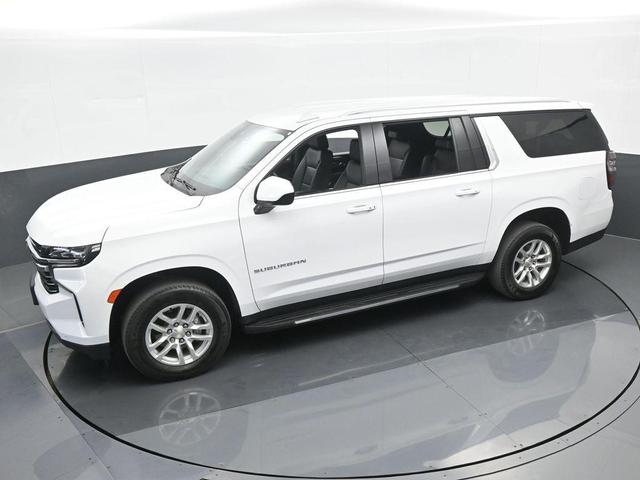 Photo of 2023 Summit White Chevrolet Suburban