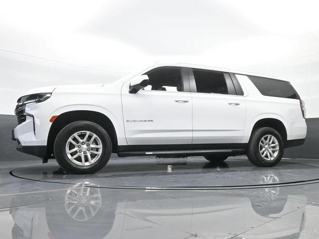 Photo of 2023 Summit White Chevrolet Suburban