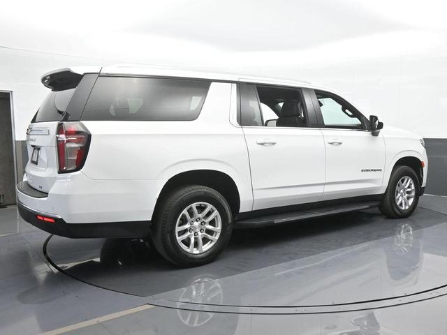 Photo of 2023 Summit White Chevrolet Suburban