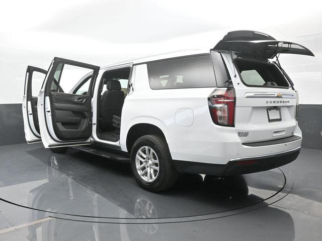 Photo of 2023 Summit White Chevrolet Suburban