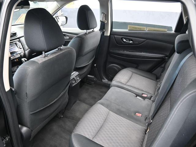 Photo of 2019 Magnetic Black Nissan Rogue