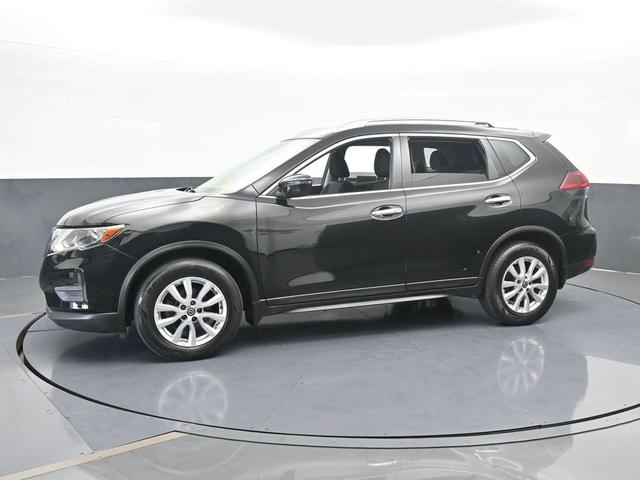 Photo of 2019 Magnetic Black Nissan Rogue