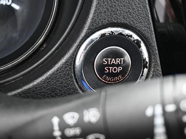 Photo of 2019 Magnetic Black Nissan Rogue