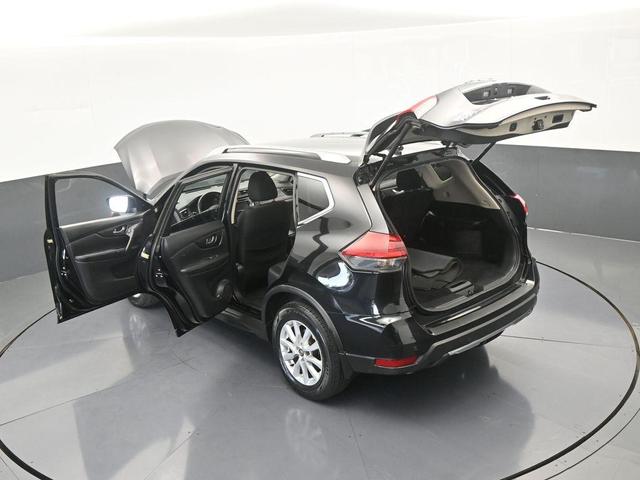 Photo of 2019 Magnetic Black Nissan Rogue