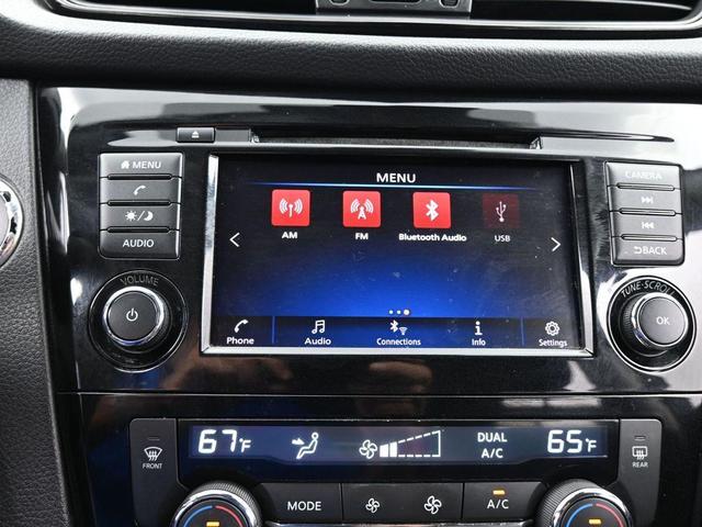 Photo of 2019 Magnetic Black Nissan Rogue