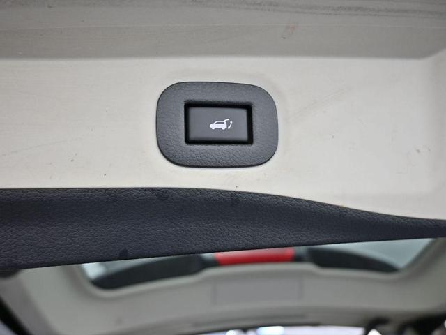 Photo of 2019 Magnetic Black Nissan Rogue