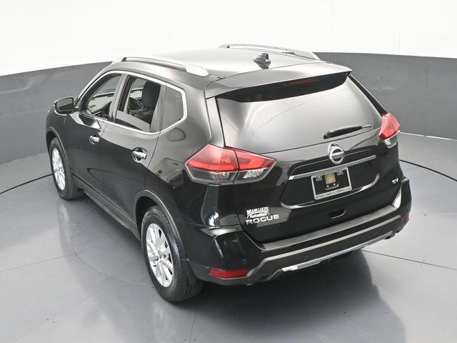 Photo of 2019 Magnetic Black Nissan Rogue