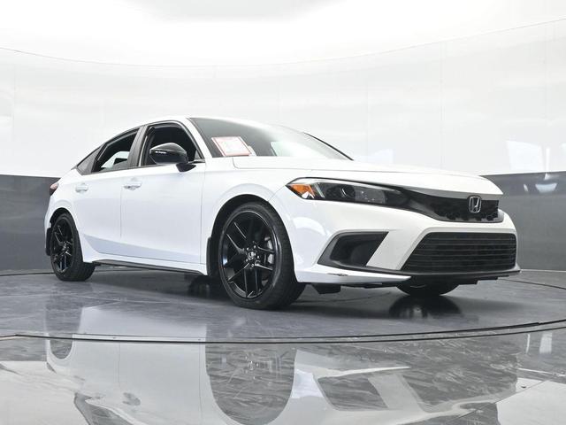 Photo of 2023 White Honda Civic
