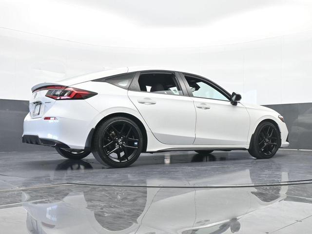 Photo of 2023 White Honda Civic