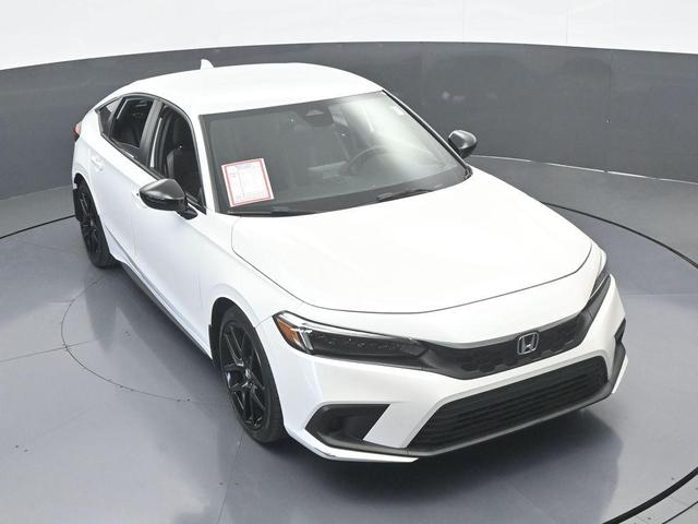Photo of 2023 White Honda Civic