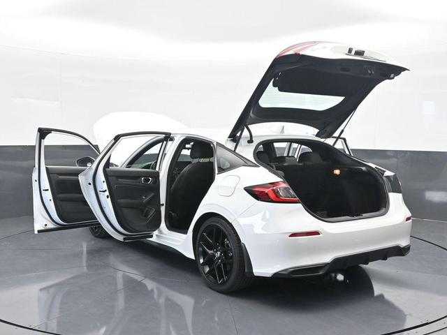 Photo of 2023 White Honda Civic