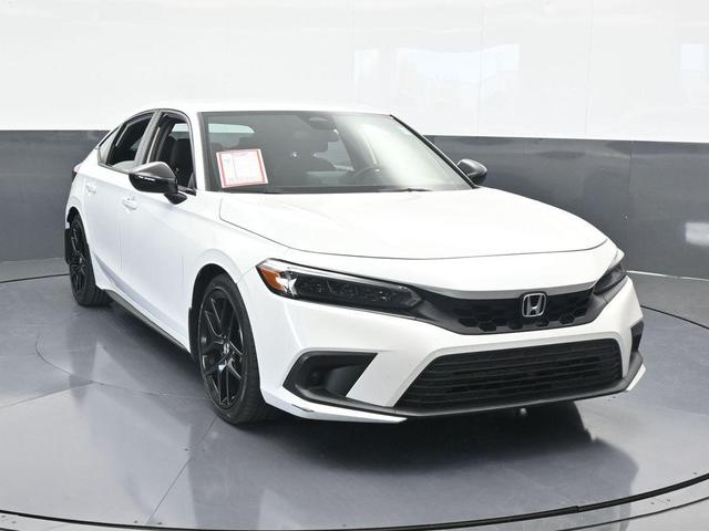 Photo of 2023 White Honda Civic