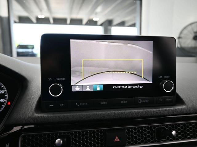 Photo of 2023 White Honda Civic
