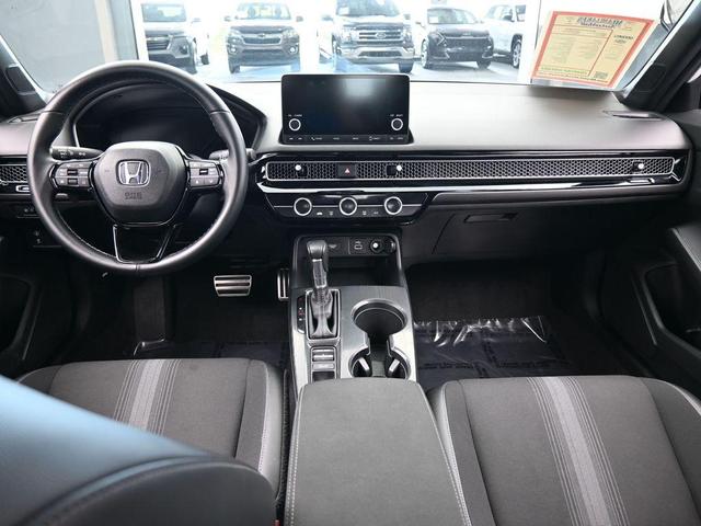Photo of 2023 White Honda Civic