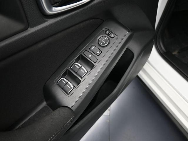 Photo of 2023 White Honda Civic
