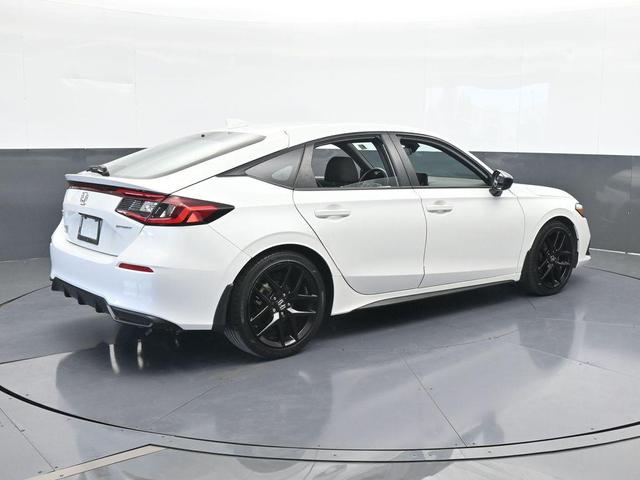 Photo of 2023 White Honda Civic