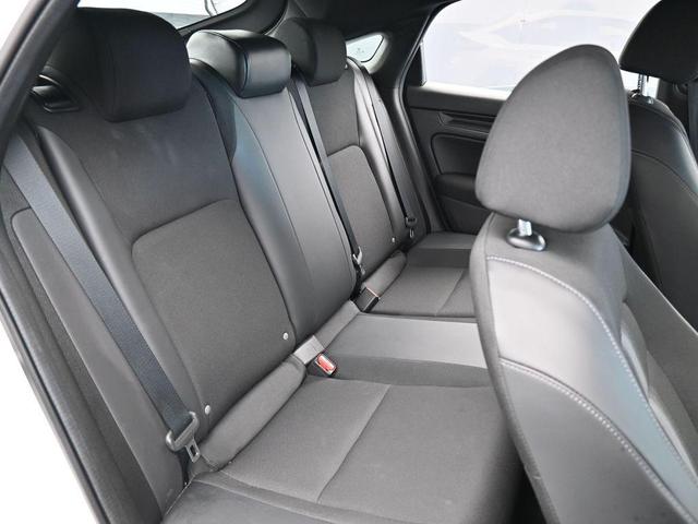 Photo of 2023 White Honda Civic