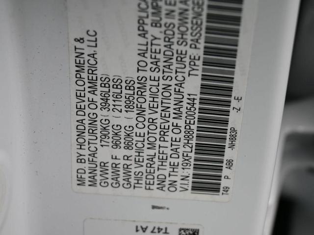 Photo of 2023 White Honda Civic