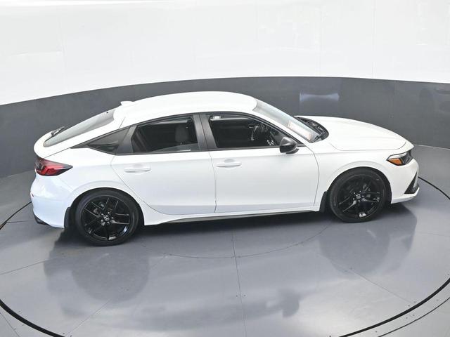 Photo of 2023 White Honda Civic