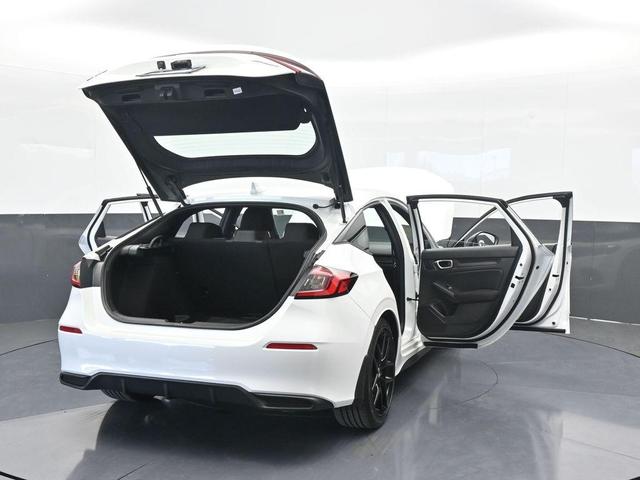 Photo of 2023 White Honda Civic