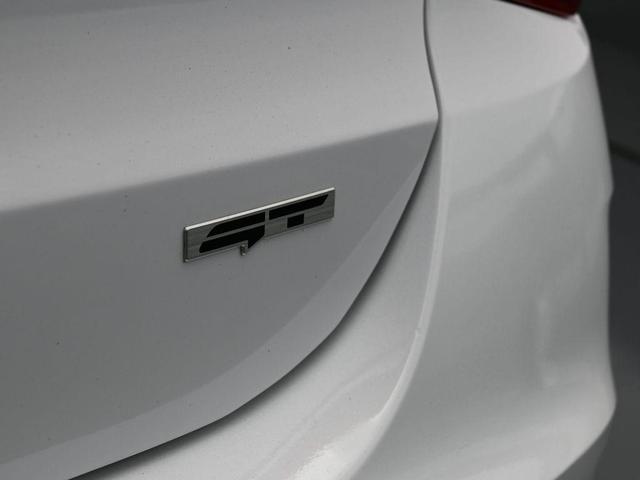 Photo of 2023 Glacial White Pearl Kia K5