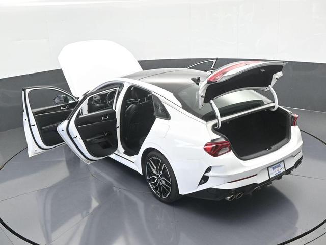 Photo of 2023 Glacial White Pearl Kia K5
