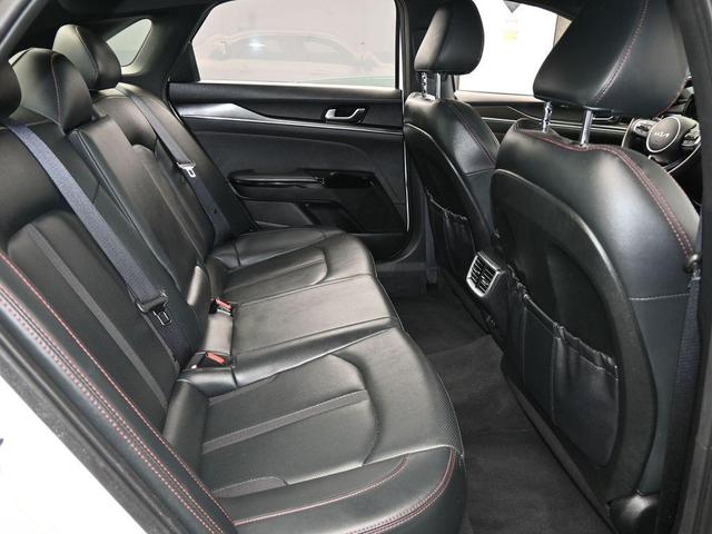 Photo of 2023 Glacial White Pearl Kia K5