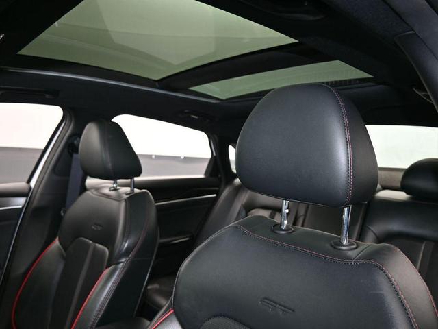 Photo of 2023 Glacial White Pearl Kia K5