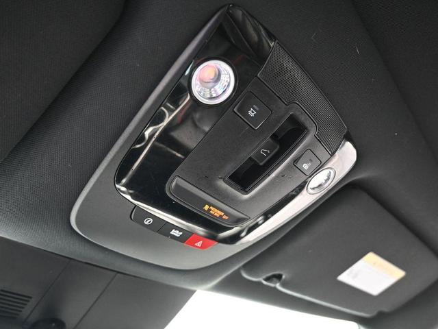 Photo of 2023 Glacial White Pearl Kia K5