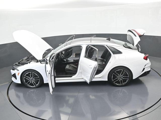 Photo of 2023 Glacial White Pearl Kia K5