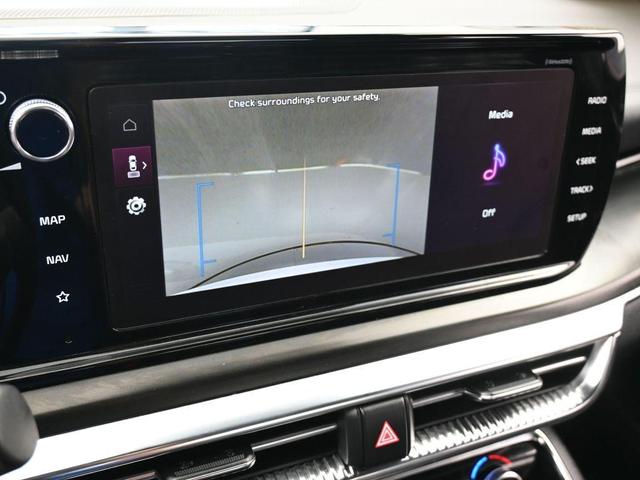 Photo of 2023 Glacial White Pearl Kia K5