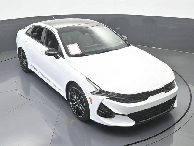 Photo of 2023 Glacial White Pearl Kia K5