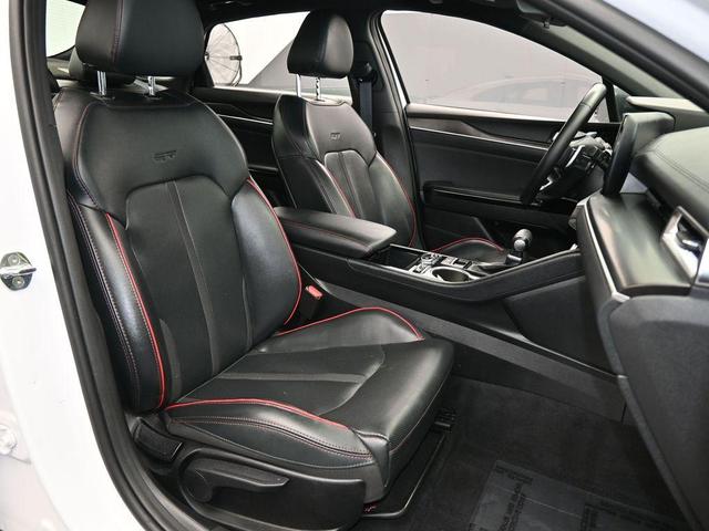 Photo of 2023 Glacial White Pearl Kia K5
